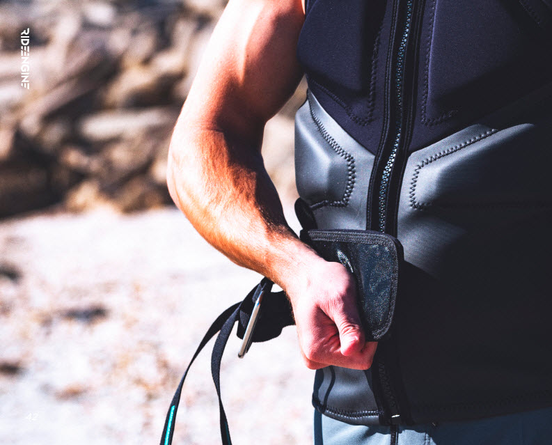 Спас. жилет RideEngine Empax Vest