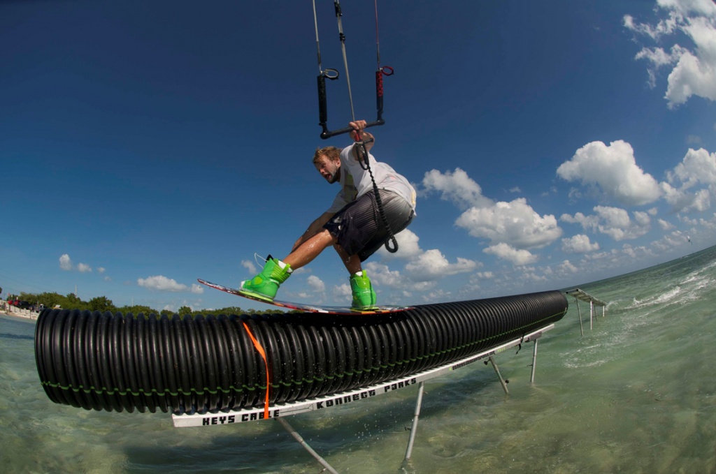 slingshot-kiteboarding-sam-light-riding-slider.jpg